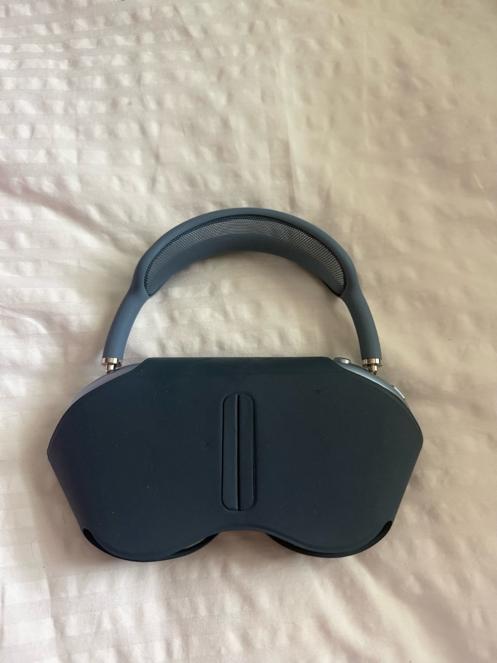 Apple airpod maxes
